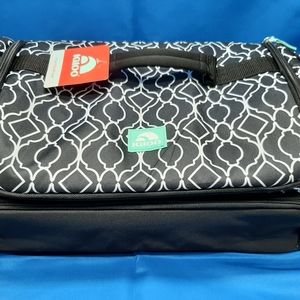 IGLOO Thermal Double Casserole Carrier Fits two 9x13 dishes or smaller. Hot/Cold